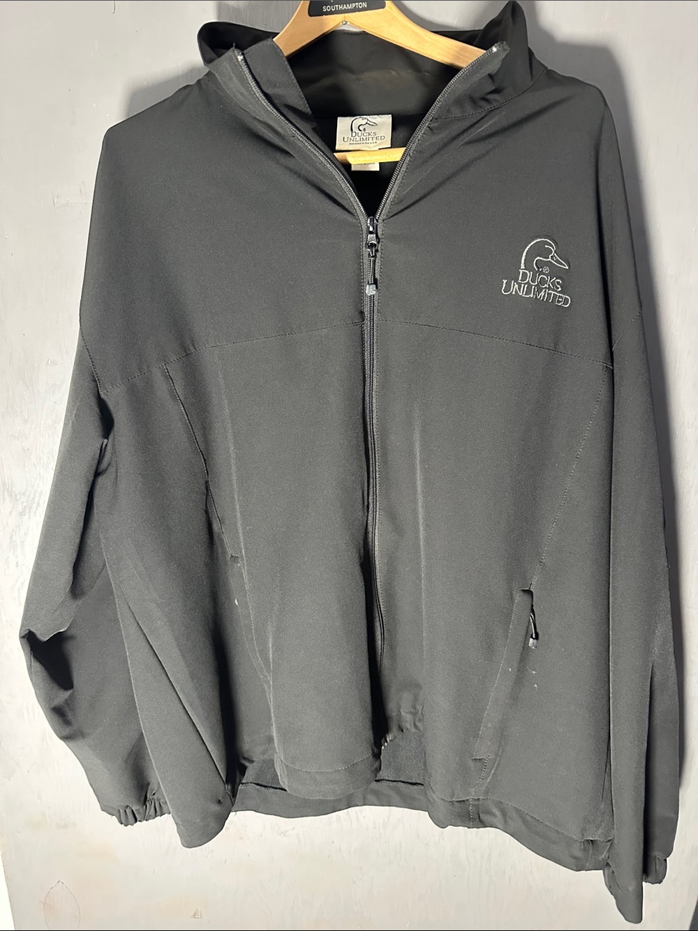 Ducks Unlimited Men’s Black Hooded Windbreaker Jacket